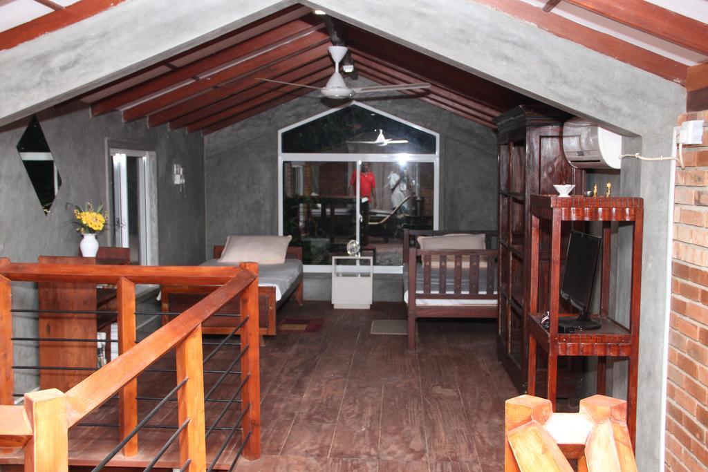 Villa Executive Residency Retreat Hikkaduwa Exterior foto